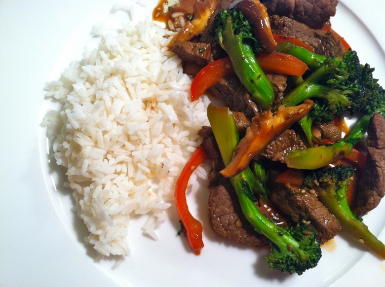 steak stir fry with peppers and broccoli 